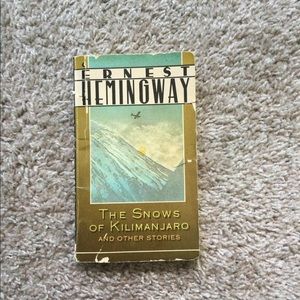 'The Snows of Kilimanjaro' Book - Gold Cover